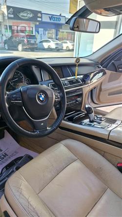 بي ام دبليو الفئة 7